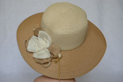 Бежевая итальянская шляпа stefania maiaroli