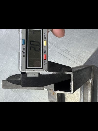 Т-образный коннектор 25*25*2 мм (черный металл без обработки)