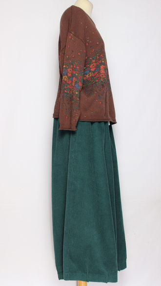 Джемпер ХЛОПОК "РОССЫПЬ ЦВЕТОВ" L-857  шоколад, т.синий до р.52