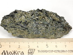 Актинолит, Россия, Северный Кавказ, КЧР, река Большой Блыб (78*30*17 мм, 46 г) №29613