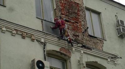 Ремонт кирпичной кладки альпинистами
