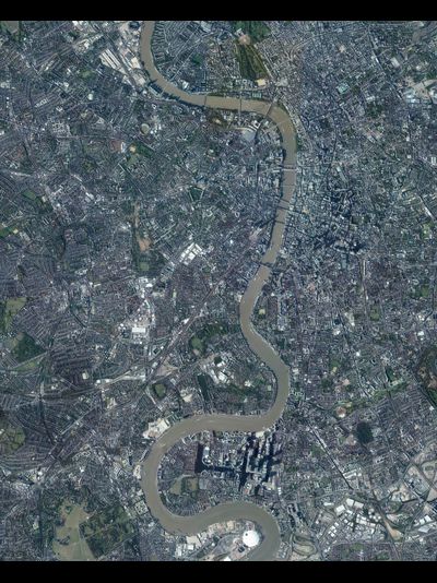 Картина обогреватель, спутниковое фото реки Темза и Лондона