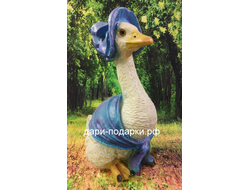 Гусыня в шляпке 44*32см  1,6кг   полистоун Россия 2249/012085*