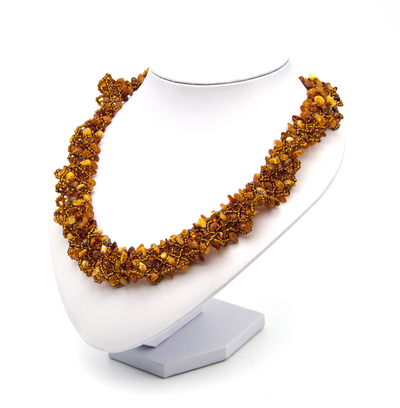 Колье из бисера и необработанного янтаря 00096