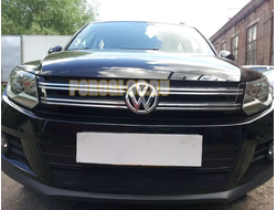Защита радиатора для Volkswagen Tiguan 2011-2016 (4 части) black верх