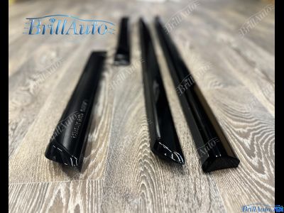 Молдинги Toyota Land Cruiser 200 узкие черные