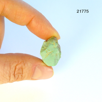 Бирюза натуральная (необработанная) Казахстан арт.21775: 3,9г - 19*14*13мм