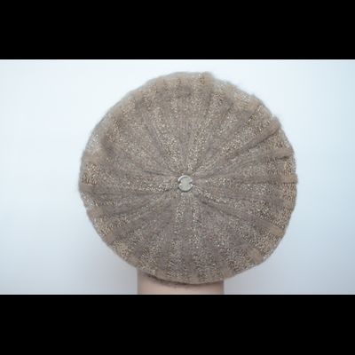 Ореховый женский берет из мохера и альпака Vizio Италия 6916