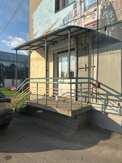 Коворкинг Студенческая, 21 | Стол 120 см+кладовка