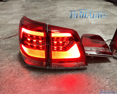 Cтопы Toyota Land Cruiser 200 07-15 в стиле 21 года LED (красные с белым низом)