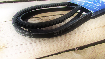 Ремень клиновой зубчатый Meyle (1475х10) генератора под кронштейн переноса 2.2-2.6