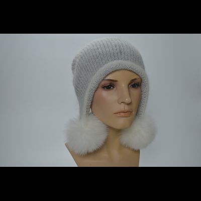 Шапка ушанка Vizio 1306 PP 66 с помпонами белая