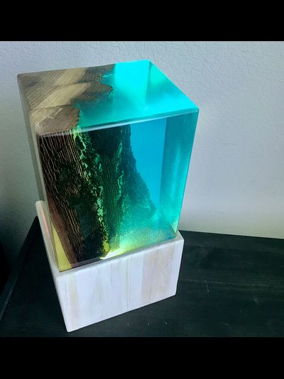 светильник из смолы, ночник из смолы и дерева, светильник из эпоксидной смолы, лампа из смолы и спил