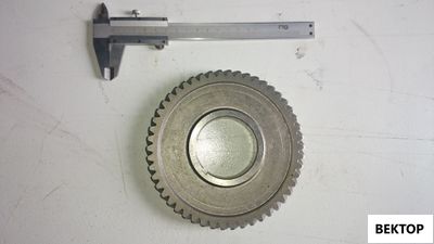 Шестерня привода масляного насоса z-50 Д-260 260-1005033