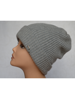 zhenskaya-vyazanaya-shapka-iz-kashemira-italiya-vizio-seraya