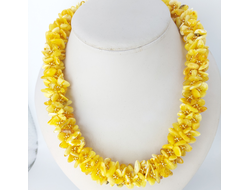 Колье "Жгут" из белого янтаря