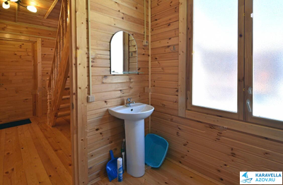 Двухэтажный дом из деревянного бруса №502 с бассейном