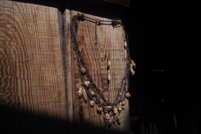 Фарфоровый комплект-талисман из колье и серёжек "Древняя Магия"