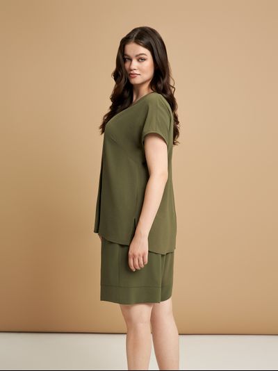 Женский топ с коротким рукавом