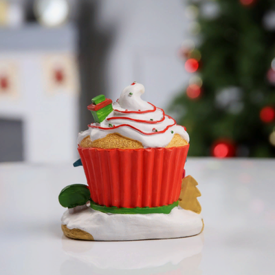 Новогодний сувенир с подсветкой «Домик из сладостей» 13 × 12 × 9 см