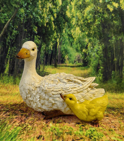 Гусь с гусёнком 30*25см    0,8кг   полистоун Россия 1149/012677*