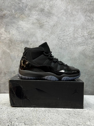 Nike Air Jordan 11 Cap And Gown