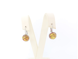 Серьги из янтаря с красной линзой