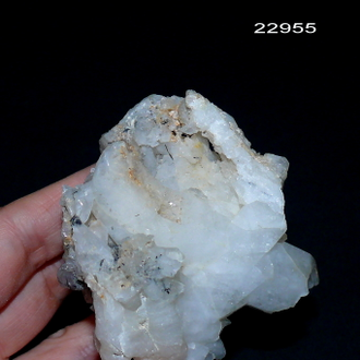 Горный хрусталь натуральный (друза) Казахстан арт.22955: с шерлом - 114,2г - 68*68*48мм