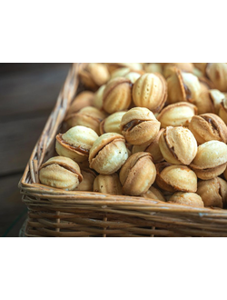 Орешки с вареной сгущенкой (1 кг)