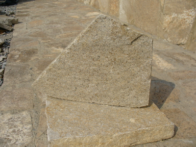 Гранитный плитняк