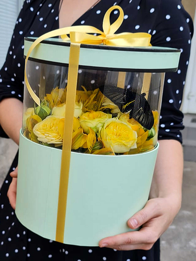 Букет в Настроение солнца с бабочкой