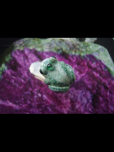 Кольцо-талисман с изумрудом &quot;Исполняющая желания, Древняя Лягушка&quot;