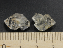 Кварц "Хёркимерский алмаз", сросток кристаллов в ассортименте, США (15-16 мм, 1,4-1,6 г) №28125