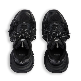 Full black balenciaga store