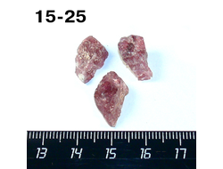 Турмалин натуральный (необработанный) Малхан №15-25: комплект - 3,0г - 17*10*6мм + 15*10*5мм + 15*8*6мм