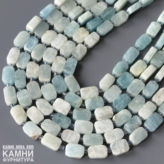 "Аквамарин" голубой берилл крупные прямоугольники плоские округлые 5х7-12 мм, цена за нить 20 см