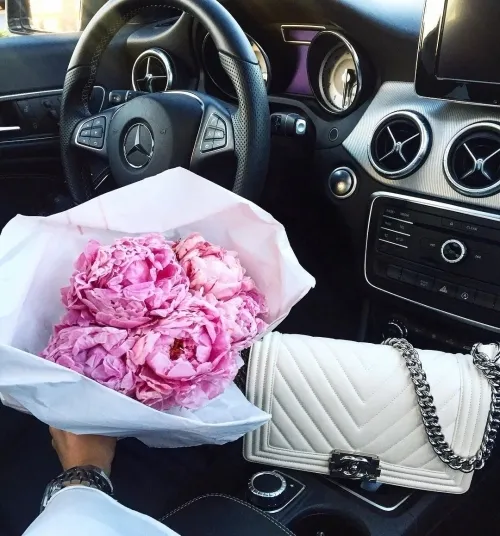 Срочно нужны красавицы на работу в эскорт!