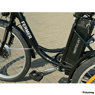 Электровелосипед SmartBalance Fermer черный