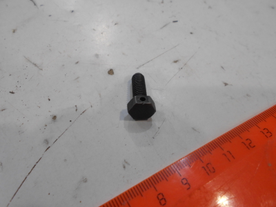 Болт М 6 крепления крышки коленвала Урал М 72 К 750