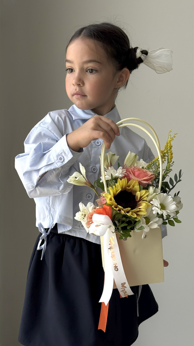 Цветочная композиция учителю / воспитателю № 803