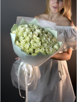 Букет из 51 белой розы