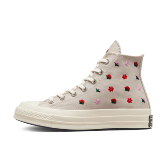 Converse strawberry cheap