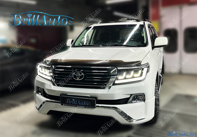 Рестайлинг Toyota Land Cruiser 200 07-15 стиль 21 + фары стиль LC300 + обвес Executive