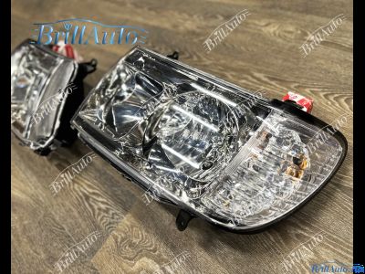 Фары Toyota Land Cruiser 100 светлые