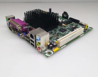 Комплект: материнская плата Intel D525MWV socket 559 + процессор Intel Atom D525 X2 1.8 Ghz 4 потока (PCI,DDR3,2*SATA , видео инт.) (1 слот ОЗУ поврежден) (комиссионный товар)