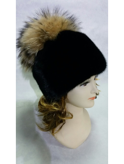 Шапка женская норковая  Конфетка с помпоном Лилия натуральный мех, зимняя черная с енотом, Арт. ц-0174