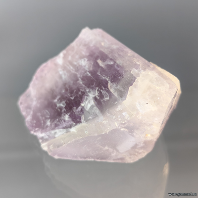 Кунцит (разн. сподумен). Афганистан. 71*55*40мм