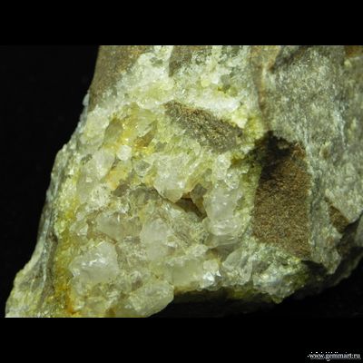 Кварц в буром песчанике. Россия. 120*90*65мм