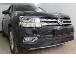 Защита радиатора Volkswagen Teramont 2017- black низ с камерой и парктроником PREMIUM