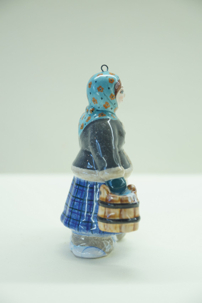 Крестьянка с ведрами